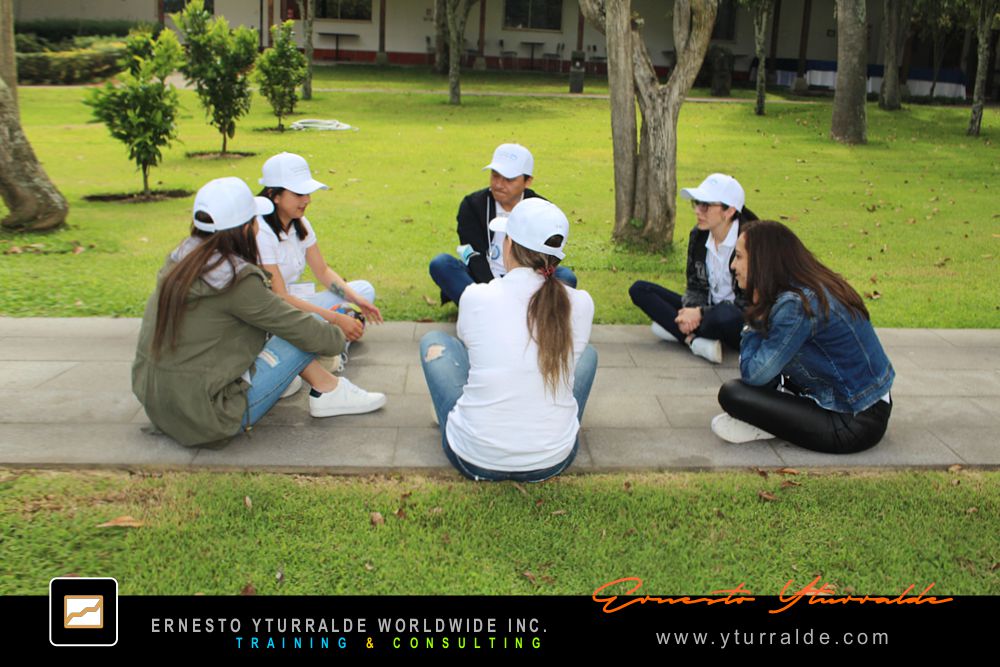 Team Building para fortalecer la Cultura Corporativa  El Caribe y USA Talleres de Cuerdas Bajas | Team Building Empresarial para el desarrollo de equipos de trabajo