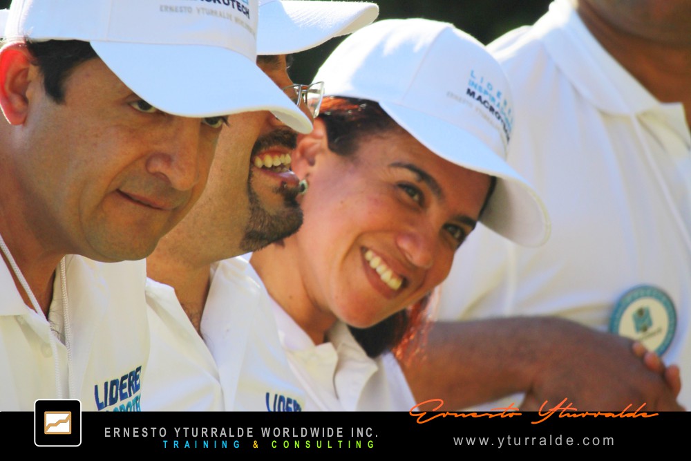 Team Building para fortalecer la Cultura Corporativa  El Caribe y USA Talleres de Cuerdas Bajas | Team Building Empresarial para el desarrollo de equipos de trabajo